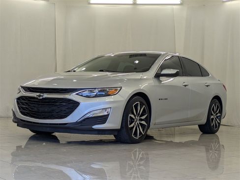 Used 2021 Chevrolet Malibu RS image 4
