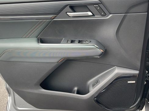 New 2026 GMC Acadia AT4 w/ Luxury Package image 25