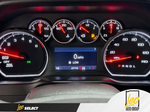 Used 2021 Chevrolet Silverado 1500 LT AWD/4WD image 15