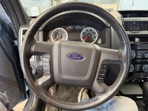Used 2011 Ford Escape Limited w/ 302A Rapid Spec Order Code AWD/4WD image 32