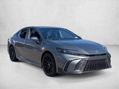 New 2026 Toyota Camry SE image 6