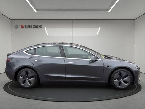 Used 2018 Tesla Model 3 Long Range image 6