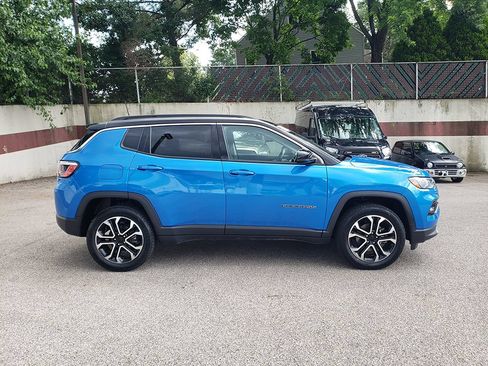 Used 2022 Jeep Compass Limited AWD/4WD image 4