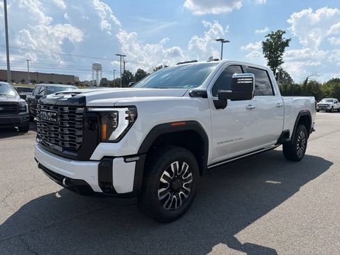 Used 2025 GMC Sierra 2500 Denali Ultimate AWD/4WD image 4
