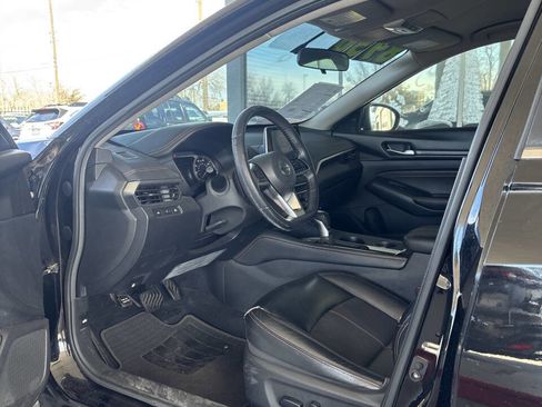 Used 2019 Nissan Altima 2.5 SR image 8