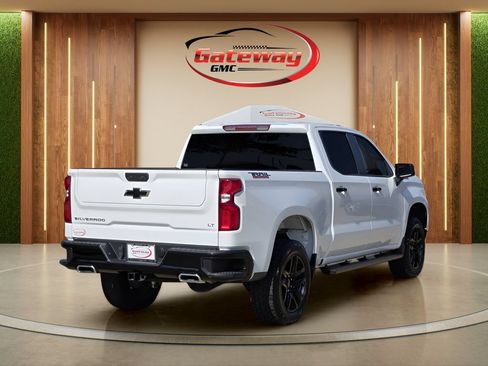 Used 2025 Chevrolet Silverado 1500 LT Trail Boss AWD/4WD image 5