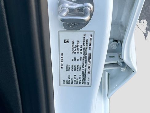 Used 2023 Tesla Model 3 Standard Range image 29