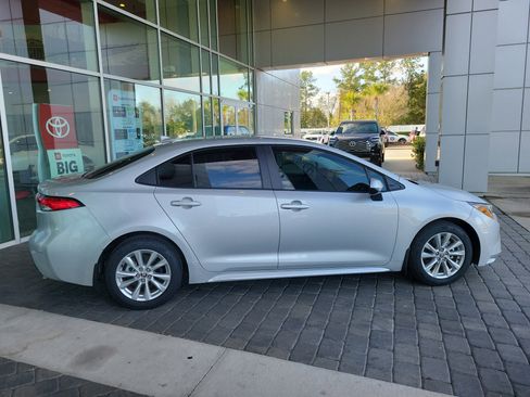 Certified 2023 Toyota Corolla LE image 7