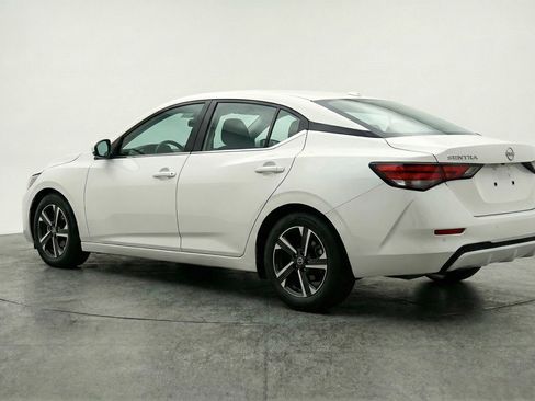 Used 2025 Nissan Sentra SV image 6