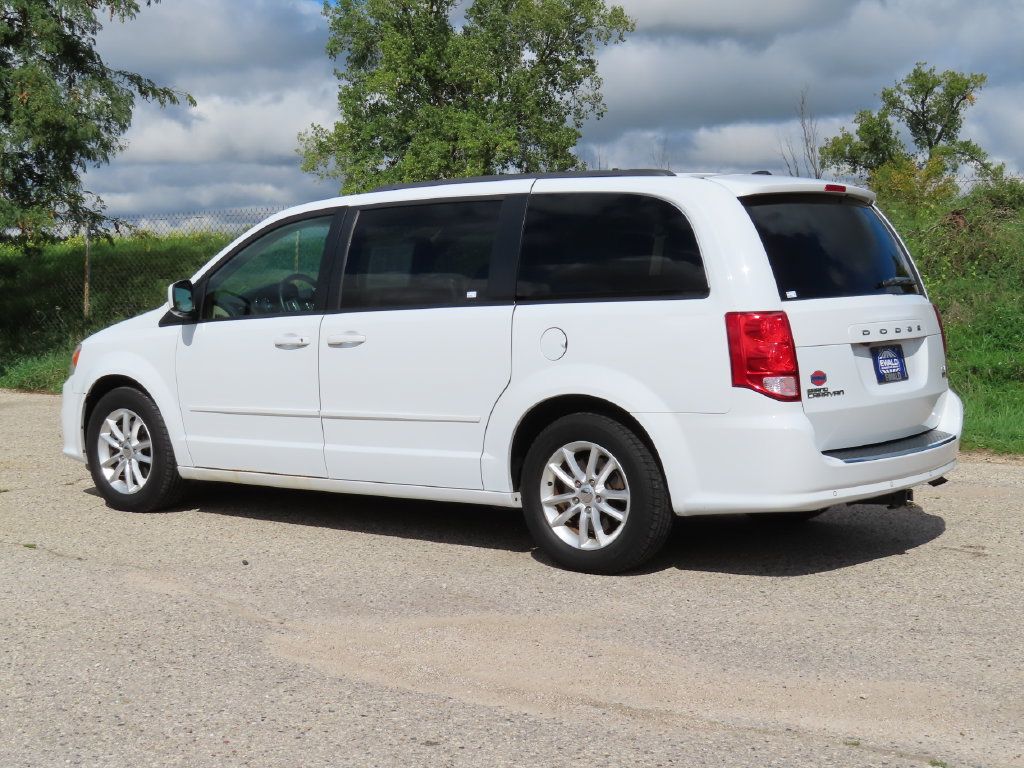 Used 2016 Dodge Grand Caravan SXT w/ Rear Park Assist Package FWD image 24