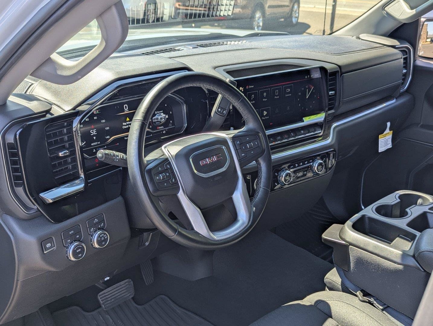 Used 2024 GMC Sierra 1500 Elevation AWD/4WD image 12