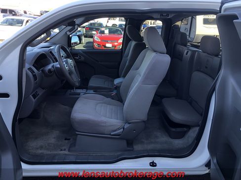 Used 2016 Nissan Frontier S image 14
