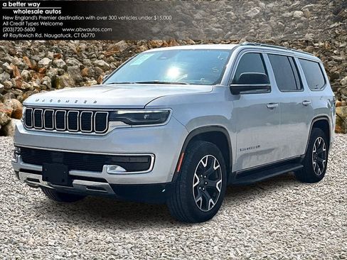 Used 2024 Jeep Wagoneer Series III image 1