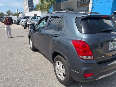 Used 2022 Chevrolet Trax LT AWD/4WD image 6