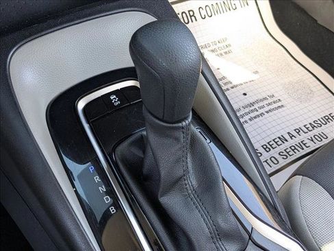 Used 2023 Toyota Corolla LE image 12