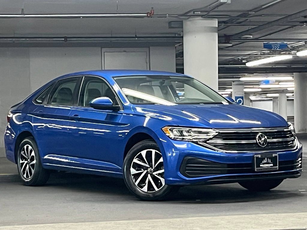 Used 2022 Volkswagen Jetta S FWD image 2