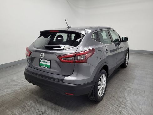 Used 2021 Nissan Rogue Sport S image 9