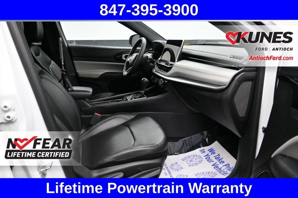 Used 2025 Jeep Compass Limited AWD/4WD image 19