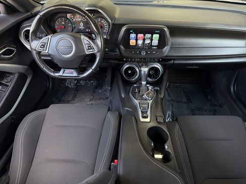 Used 2016 Chevrolet Camaro SS RWD image 17