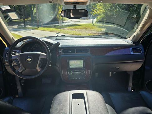 Used 2013 Chevrolet Tahoe LTZ image 7