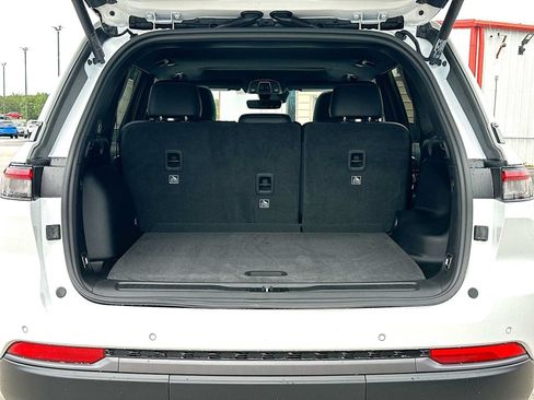 New 2026 Jeep Grand Cherokee Altitude RWD image 28