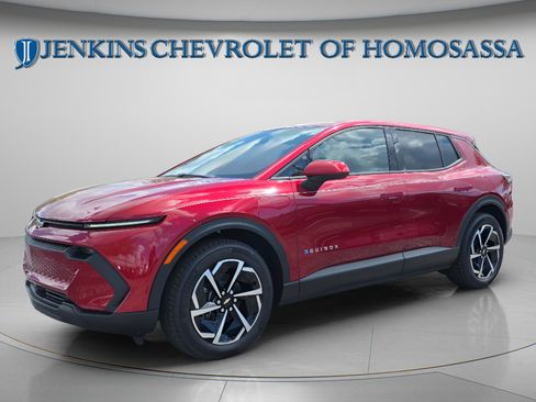 New 2026 Chevrolet Equinox EV LT image 2