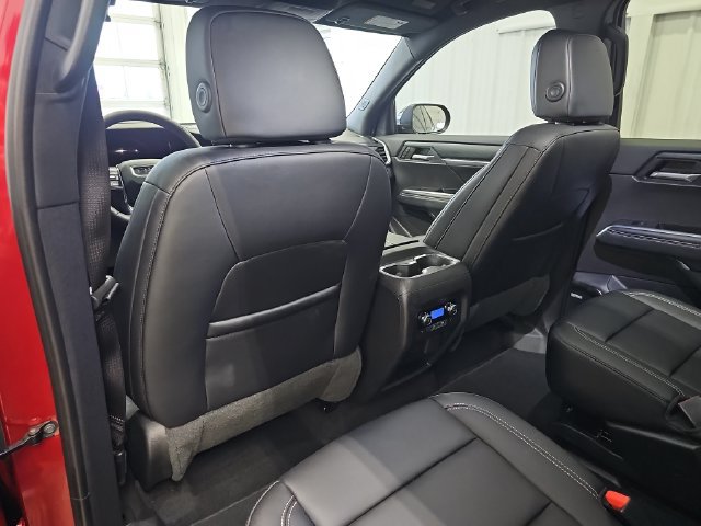 Used 2026 GMC Acadia Elevation w/ Black Edition FWD image 36