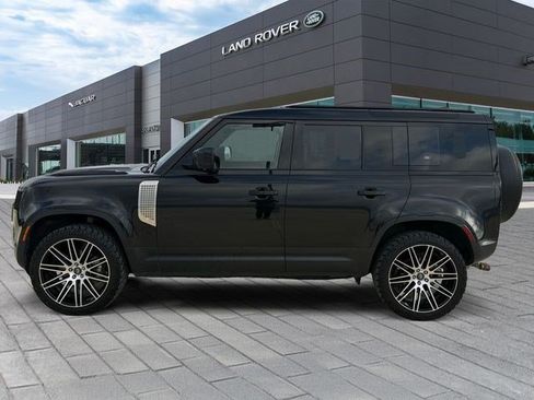 Used 2023 Land Rover Defender 110 S AWD/4WD image 2