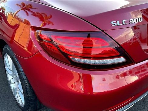 Used 2019 Mercedes-Benz SLC 300 image 27