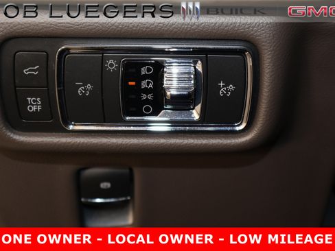 Used 2021 Lincoln Nautilus Reserve image 31