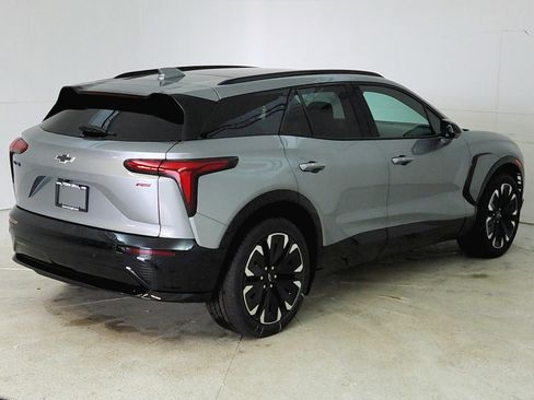 New 2025 Chevrolet Blazer EV RS image 7