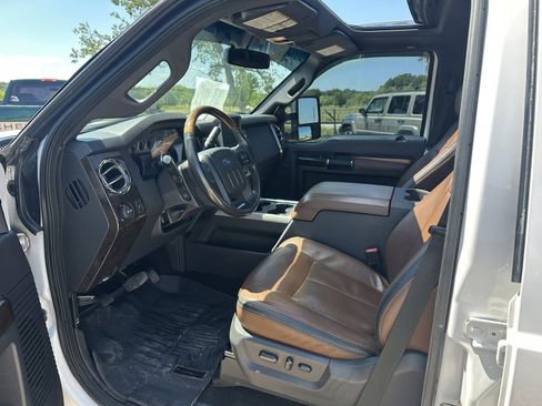 Used 2016 Ford F250 Platinum AWD/4WD image 5