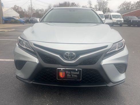 Used 2018 Toyota Camry SE image 8