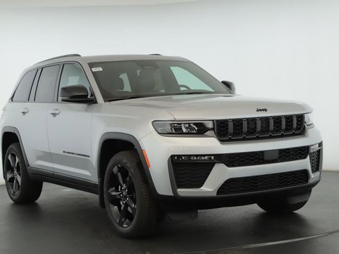 New 2026 Jeep Grand Cherokee Limited w/ Limited Altitude Package image 1