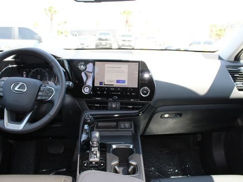 Certified 2025 Lexus NX 250 FWD w/ Accessory Package (Z1) image 10