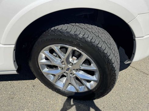 Used 2016 Ford Expedition Limited w/ Equipment Group 301A image 43