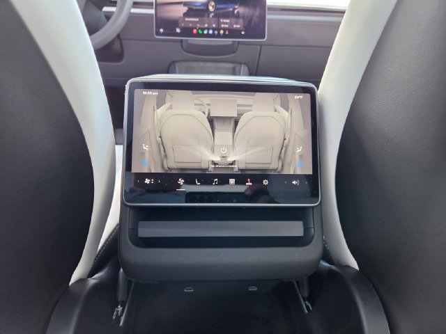 Used 2026 Tesla Model Y Long Range RWD image 26
