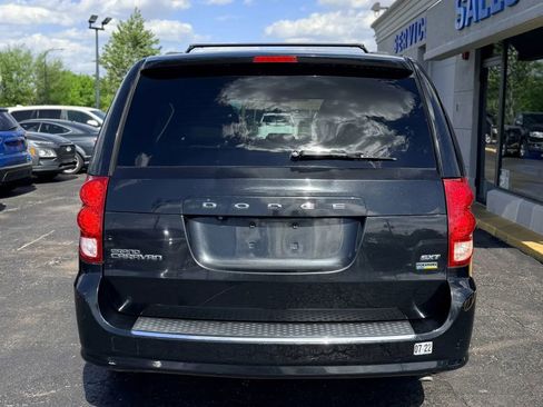 Used 2017 Dodge Grand Caravan SXT FWD image 5