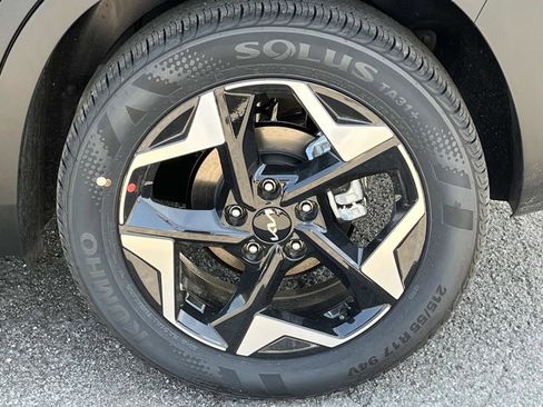 New 2026 Kia Seltos S FWD image 11