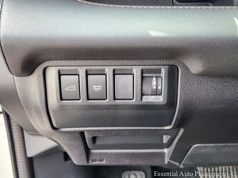 Used 2026 Subaru Ascent Limited Bronze AWD/4WD image 16