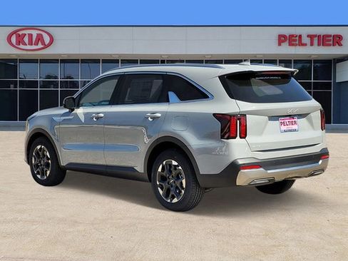 New 2026 Kia Sorento S AWD/4WD image 3