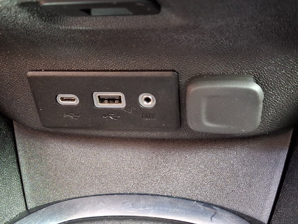 Used 2023 Chevrolet Malibu LT FWD image 24