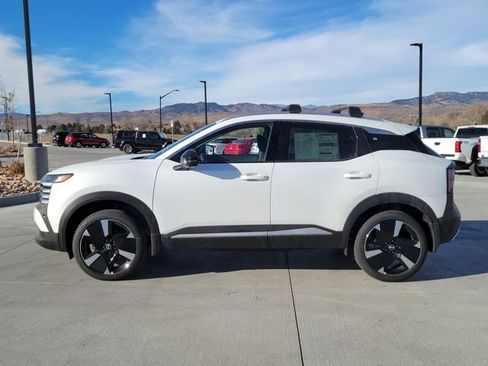 New 2026 Nissan Kicks SR w/ Cold Weather Package image 2