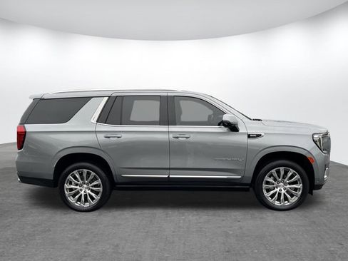 Used 2024 GMC Yukon Denali w/ Advanced Technology Package image 8