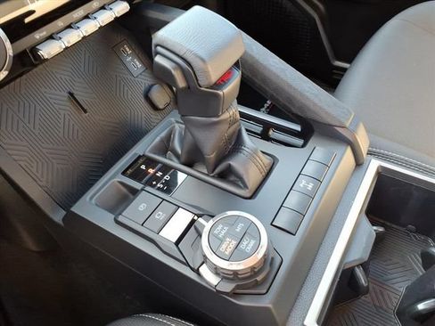 Used 2025 Toyota Tacoma TRD Off-Road AWD/4WD image 24