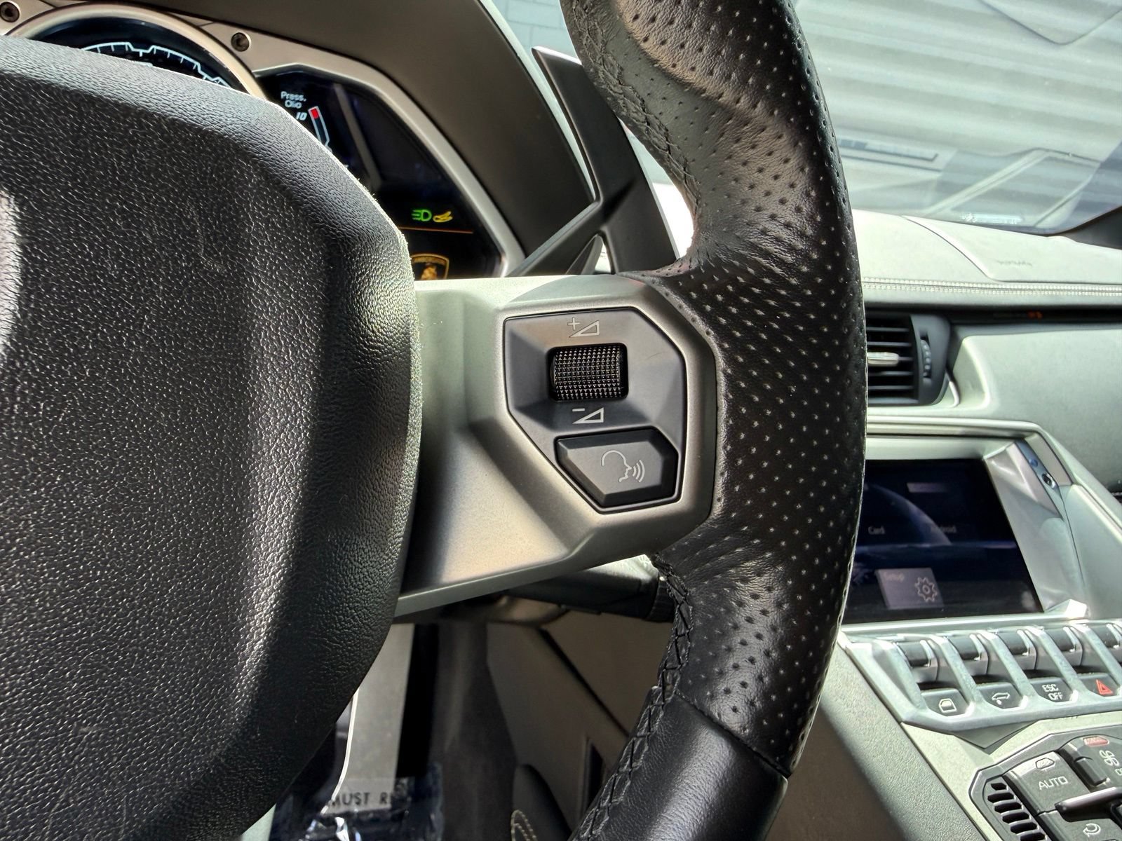 Used 2015 Lamborghini Aventador LP 700-4 AWD/4WD image 37