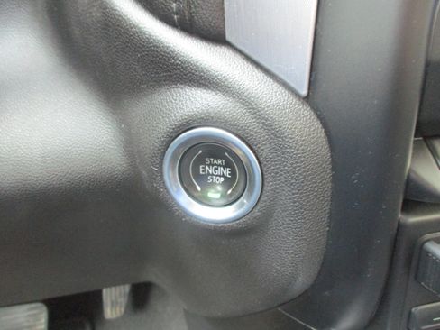 Used 2020 GMC Sierra 1500 SLT AWD/4WD image 18