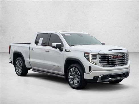 Used 2023 GMC Sierra 1500 Denali w/ Denali Reserve Package image 3