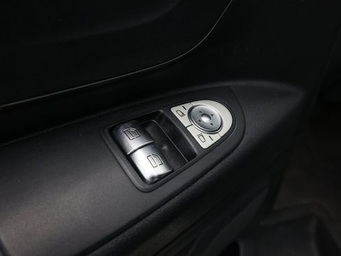 Used 2018 Mercedes-Benz Metris image 12