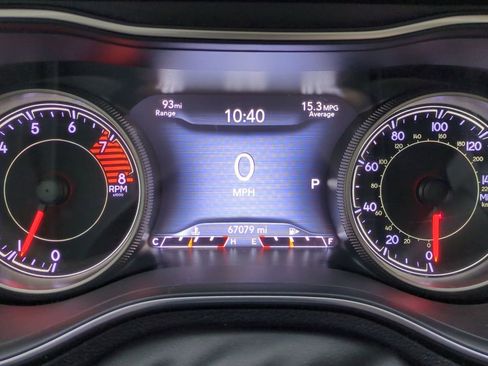 Used 2019 Jeep Cherokee Limited image 35